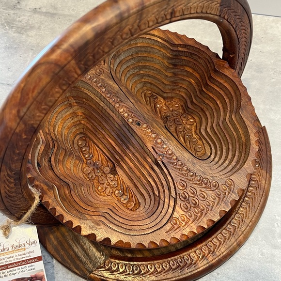 Wooden Collapsible Carved Basket/Trivet Two Compartments Rosewood NEW - Picture 5 of 14